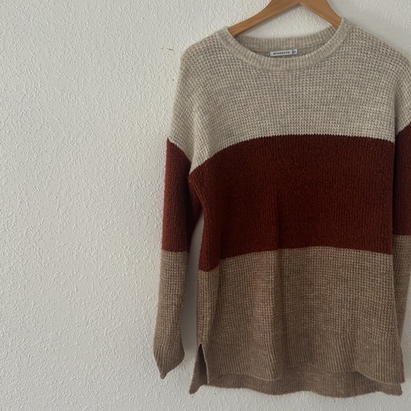 Woman’s Striped Sweater - Picture 2 of 4